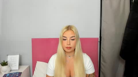 Snapshot of kristyflowers chatting on 20, 1, 2025 KristyFlowers online show from 20, 1, 2025