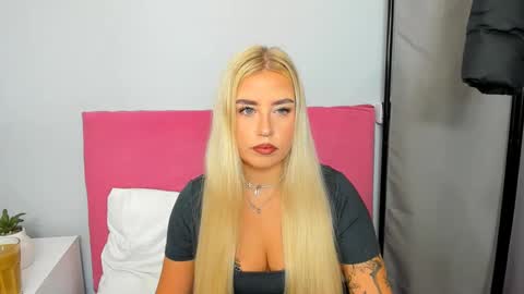 Snapshot of kristyflowers chatting on 21, 1, 2025 KristyFlowers online show from 21, 1, 2025
