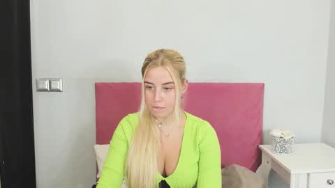 Snapshot of kristyflowers chatting on 31, 1, 2025 KristyFlowers online show from 31, 1, 2025