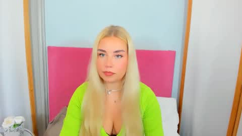 Snapshot of kristyflowers chatting on 1, 2, 2025 KristyFlowers online show from 1, 2, 2025