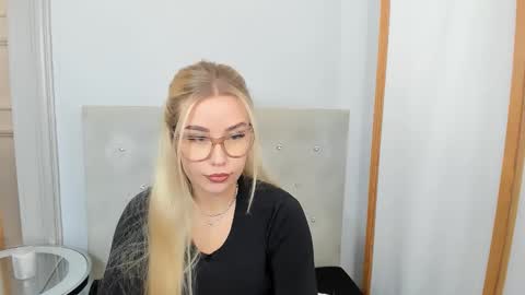 Snapshot of kristyflowers chatting on 7, 3, 2025 KristyFlowers online show from 7, 3, 2025