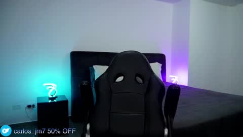 Snapshot of krops_ chatting on 23, 12, 2024 KROPS online show from 23, 12, 2024