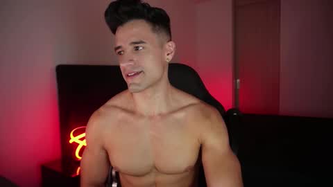 Snapshot of krops_ chatting on 22, 11, 2025 KROPS online show from 22, 11, 2025