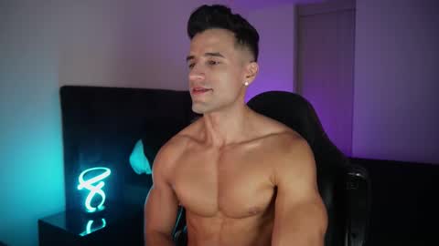 Snapshot of krops_ chatting on 14, 12, 2025 KROPS online show from 14, 12, 2025