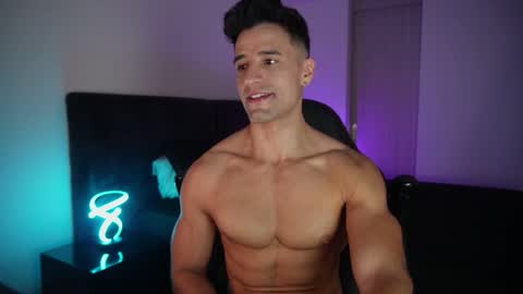 Snapshot of krops_ chatting on 14, 12, 2025 KROPS online show from 14, 12, 2025