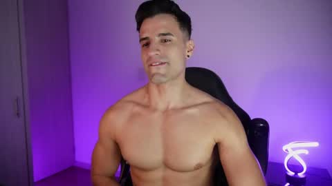 Snapshot of krops_ chatting on 4, 5, 2026 KROPS online show from 4, 5, 2026