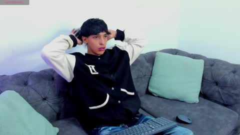 Snapshot of kroywave chatting on 3, 6, 2026 Kroy Wave Muscle Tattoos Latino online show from 3, 6, 2026