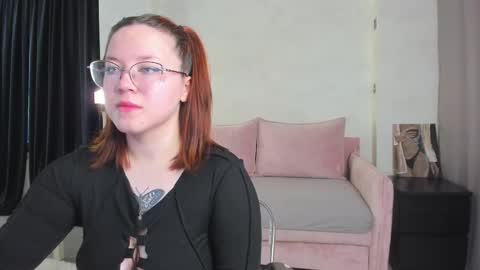 Snapshot of krysadapp chatting on 16, 9, 2025 Krys online show from 16, 9, 2025