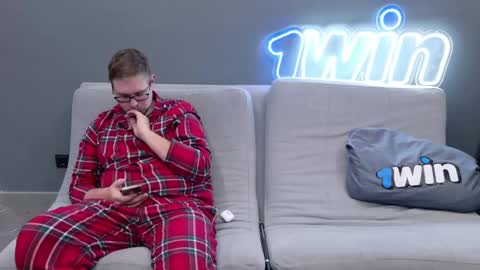 Snapshot of ksenyahot chatting on 8, 1, 2025 WebcamWhore online show from 8, 1, 2025