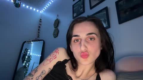 kshawty01 online show from 13, 2, 2026