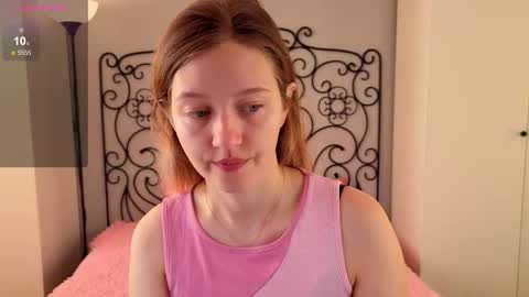 Snapshot of ksuhesa chatting on 24, 10, 2025 ksuhesa online show from 24, 10, 2025