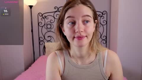 Snapshot of ksuhesa chatting on 8, 11, 2025 ksuhesa online show from 8, 11, 2025