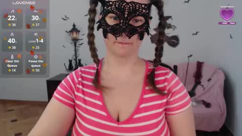 Snapshot of ksushka22 chatting on 15, 11, 2025 Ksushka22 online show from 15, 11, 2025