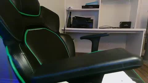 Snapshot of kt12369 chatting on 17, 1, 2025 Kevin online show from 17, 1, 2025