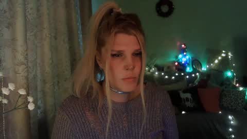 Annika  MTF ts post -op online show from 3, 12, 2024