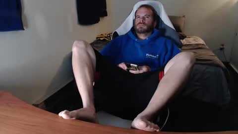 Snapshot of kuggy570 chatting on 12, 10, 2025 Kuggy online show from 12, 10, 2025