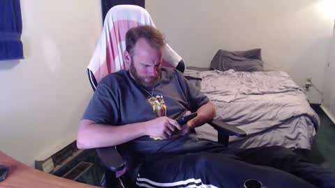 Snapshot of kuggy570 chatting on 18, 4, 2026 Kuggy online show from 18, 4, 2026