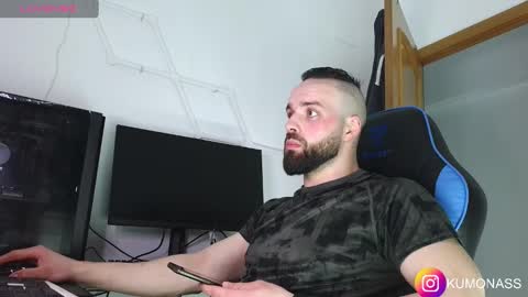 Snapshot of kumonass chatting on 8, 3, 2025 kumonass online show from 8, 3, 2025