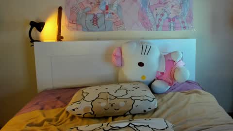 Snapshot of kuraii_ chatting on 14, 12, 2024 Anna online show from 14, 12, 2024
