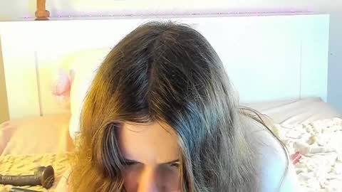 Snapshot of kuraii_ chatting on 25, 1, 2025 Anna online show from 25, 1, 2025
