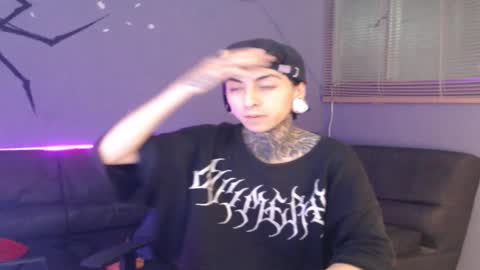 kuregari_xs online show from 5, 11, 2025