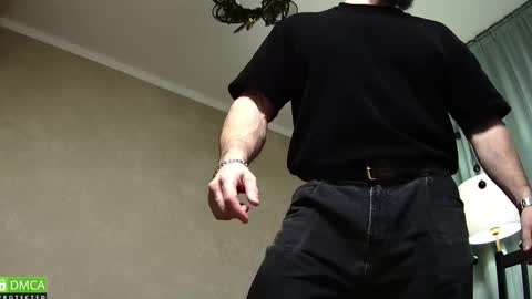 Snapshot of kurt_stone1 chatting on 17, 12, 2025 kurt_stone1 online show from 17, 12, 2025