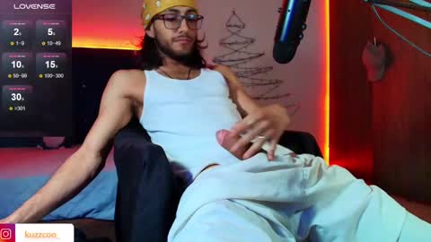 Snapshot of kuzzcoo chatting on 9, 2, 2025 kuzzcoo online show from 9, 2, 2025