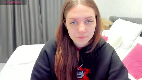 Snapshot of kvetachka chatting on 4, 12, 2024 Kvetachka Thu-Sun 0900am-1500pmGTM2 online show from 4, 12, 2024