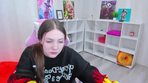 Snapshot of kvetachka chatting on 10, 12, 2024 Kvetachka Thu-Sun 0900am-1500pmGTM2 online show from 10, 12, 2024