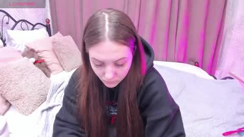 Snapshot of kvetachka chatting on 22, 12, 2024 Kvetachka Thu-Sun 0900am-1500pmGTM2 online show from 22, 12, 2024