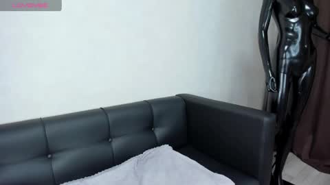 Snapshot of kvetachka chatting on 12, 1, 2025 Kvetachka Thu-Sun 0900am-1500pmGTM2 online show from 12, 1, 2025