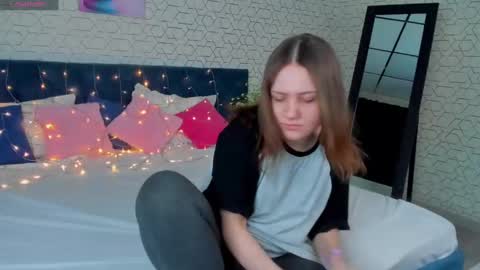 Snapshot of kvetachka chatting on 18, 2, 2025 Kvetachka Thu-Sun 0900am-1500pmGTM2 online show from 18, 2, 2025