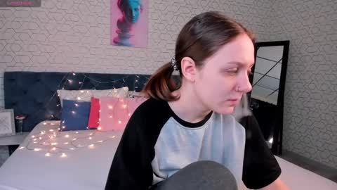 Snapshot of kvetachka chatting on 5, 3, 2025 Kvetachka Thu-Sun 0900am-1500pmGTM2 online show from 5, 3, 2025