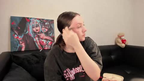 Snapshot of kvetachka chatting on 9, 3, 2025 Kvetachka Thu-Sun 0900am-1500pmGTM2 online show from 9, 3, 2025