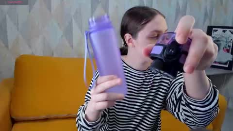 Snapshot of kvetachka chatting on 11, 3, 2025 Kvetachka Thu-Sun 0900am-1500pmGTM2 online show from 11, 3, 2025