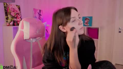 Snapshot of kvetachka chatting on 12, 9, 2025 Kvetachka Thu-Sun 0900am-1500pmGTM2 online show from 12, 9, 2025