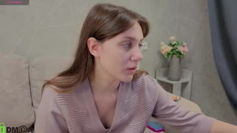 Snapshot of kvetachka chatting on 19, 9, 2025 Kvetachka Thu-Sun 0900am-1500pmGTM2 online show from 19, 9, 2025