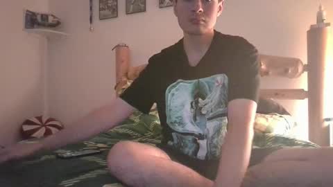 Snapshot of kwahrens22 chatting on 19, 12, 2025 Kenji online show from 19, 12, 2025