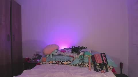 Aria Kess  online show from 8, 9, 2025