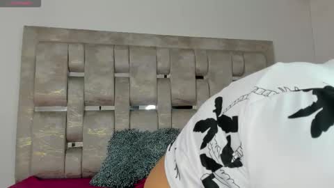 Snapshot of kyara_lane chatting on 27, 11, 2025 Kyara online show from 27, 11, 2025