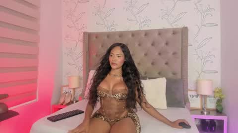 kyaraebony_ online show from 28, 2, 2026