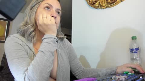 kyhara online show from 26, 1, 2025