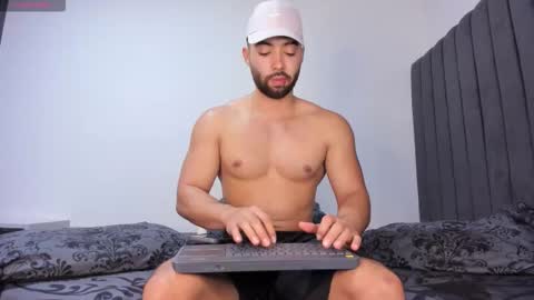 Snapshot of kyle_collinz chatting on 5, 10, 2025 Kyle collinz online show from 5, 10, 2025