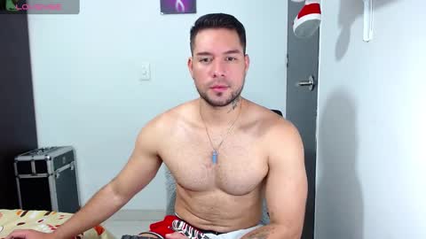 Snapshot of kyle_wilson_ chatting on 1, 3, 2025 Kyle Wilson Follow me online show from 1, 3, 2025