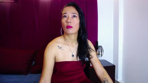 Kylee28 online show from 5, 1, 2025