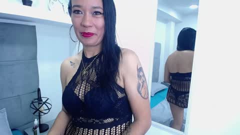 Kylee28 online show from 28, 1, 2025