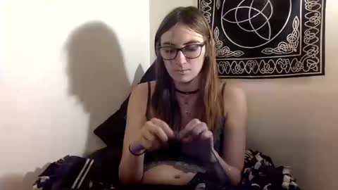 Kylianna online show from 10, 10, 2025