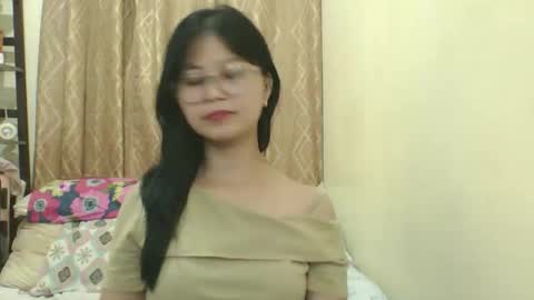 its me KYLIE online show from 23, 11, 2025