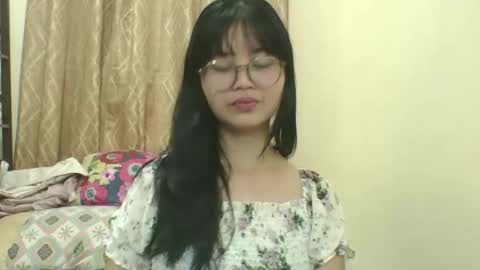 its me KYLIE online show from 26, 11, 2025