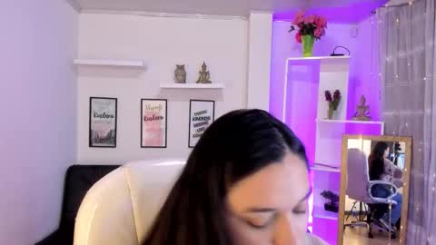 kylie online show from 22, 9, 2025